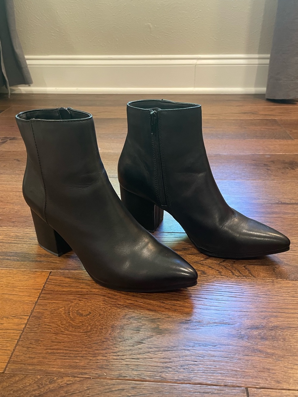 Aldo Black Pointed Toe Leather Ankle Booties